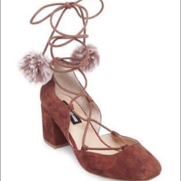 🌻 Design Lab Lord and Taylor Suede Tie Up Shoes🌻 - Picture 6 of 6